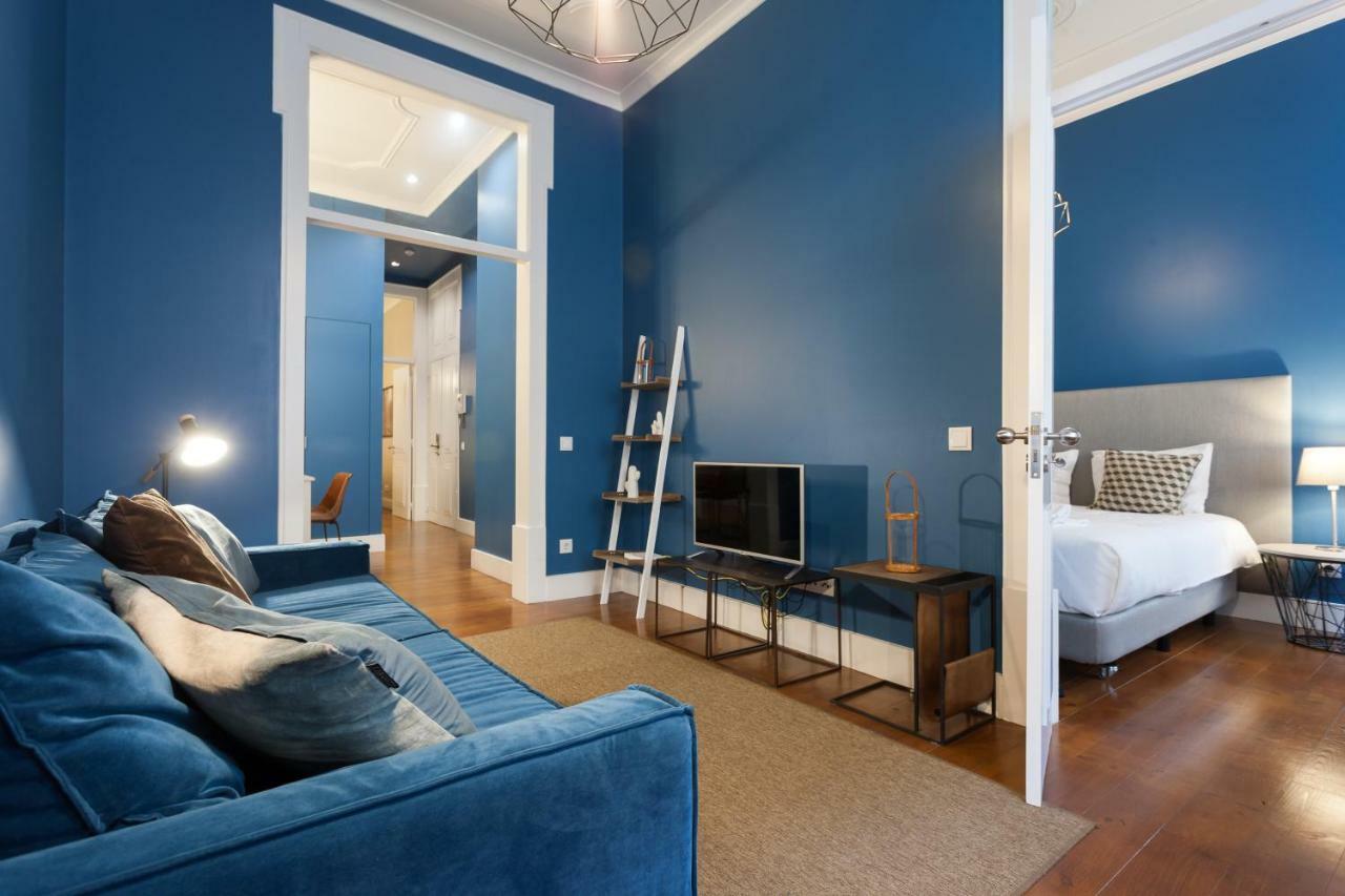 Baixa Vintage Three-Bedroom Apartment - By Lu Holidays Lisboa Ngoại thất bức ảnh